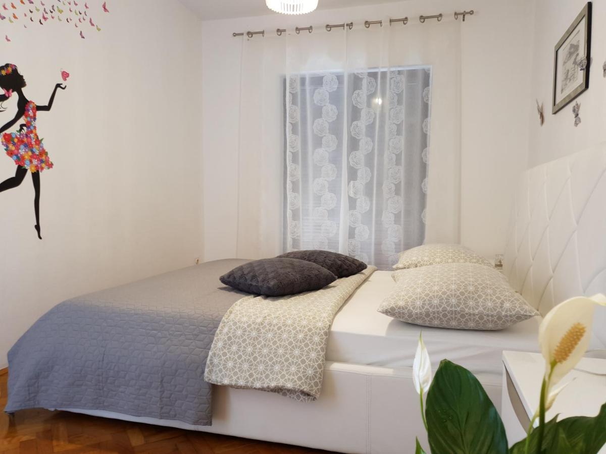 Gulin Apartments Vodice Exterior photo