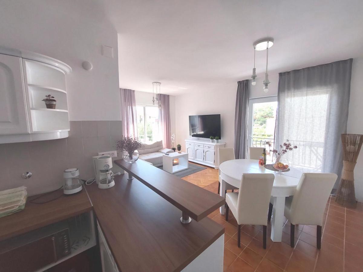 Gulin Apartments Vodice Exterior photo