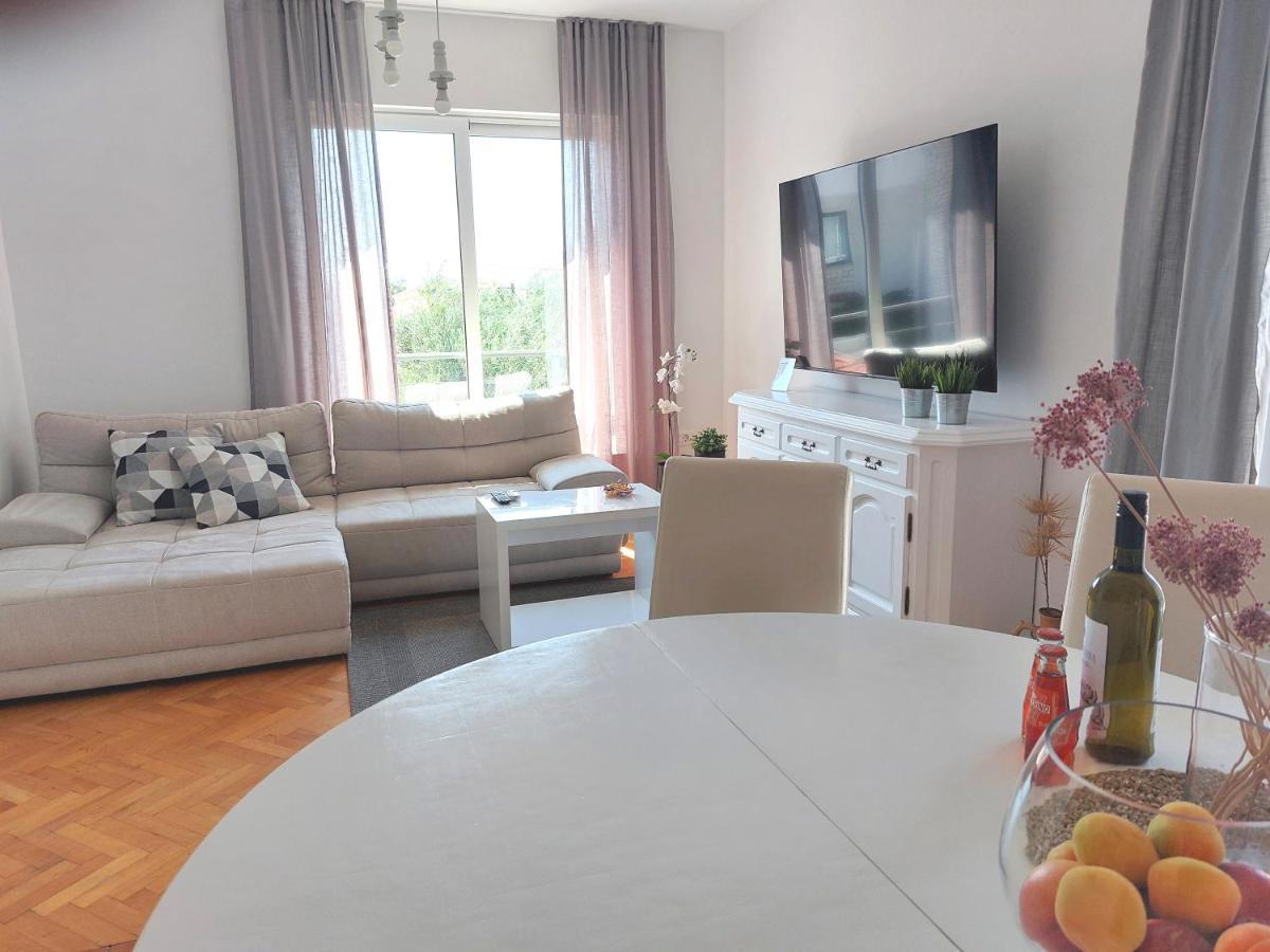 Gulin Apartments Vodice Exterior photo